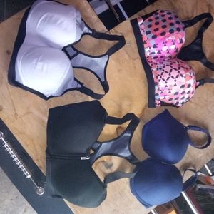 4 34DDD Victoria's secret bras
